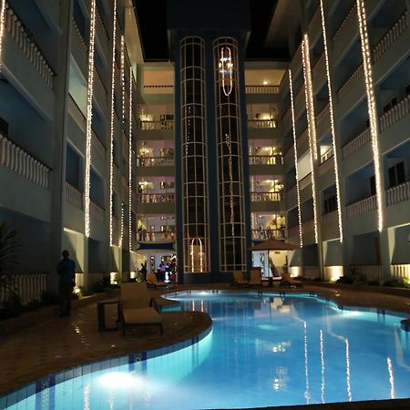 Cowrie Shell Beach Apartments Official Бамбури Екстериор снимка