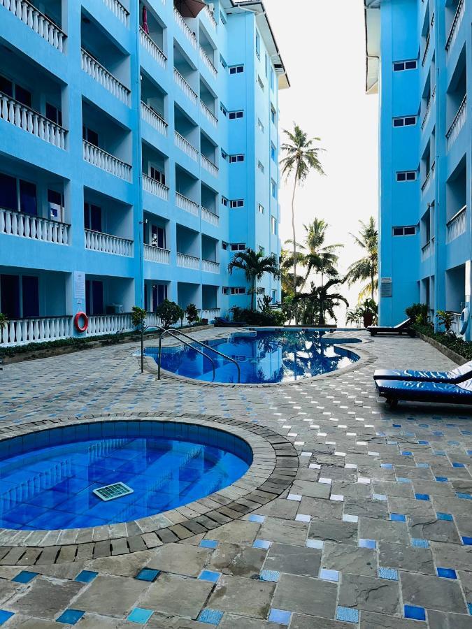 Cowrie Shell Beach Apartments Official Бамбури Екстериор снимка