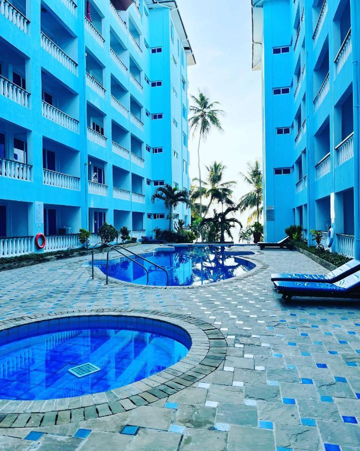 Cowrie Shell Beach Apartments Official Бамбури Екстериор снимка
