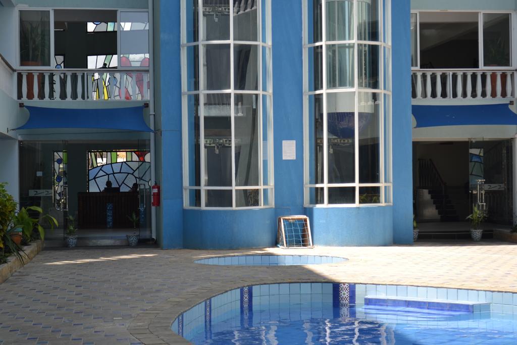 Cowrie Shell Beach Apartments Official Бамбури Екстериор снимка