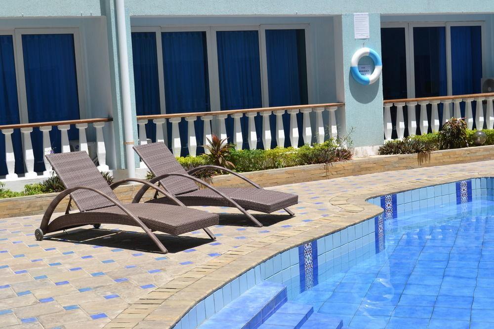 Cowrie Shell Beach Apartments Official Бамбури Екстериор снимка