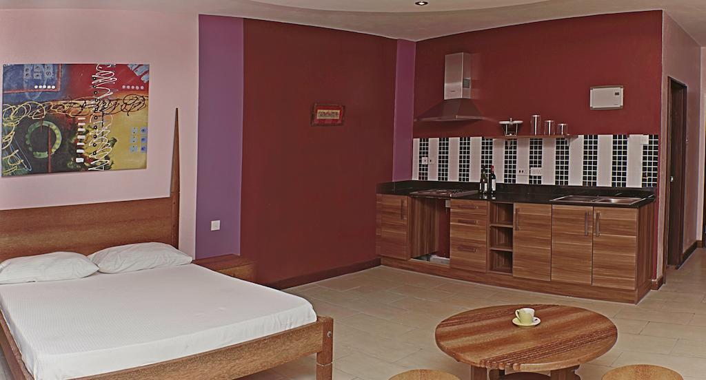 Cowrie Shell Beach Apartments Official Бамбури Екстериор снимка
