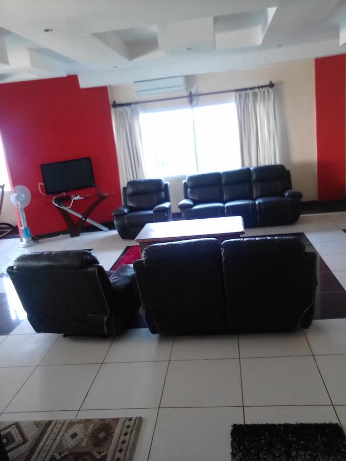Cowrie Shell Beach Apartments Official Бамбури Екстериор снимка