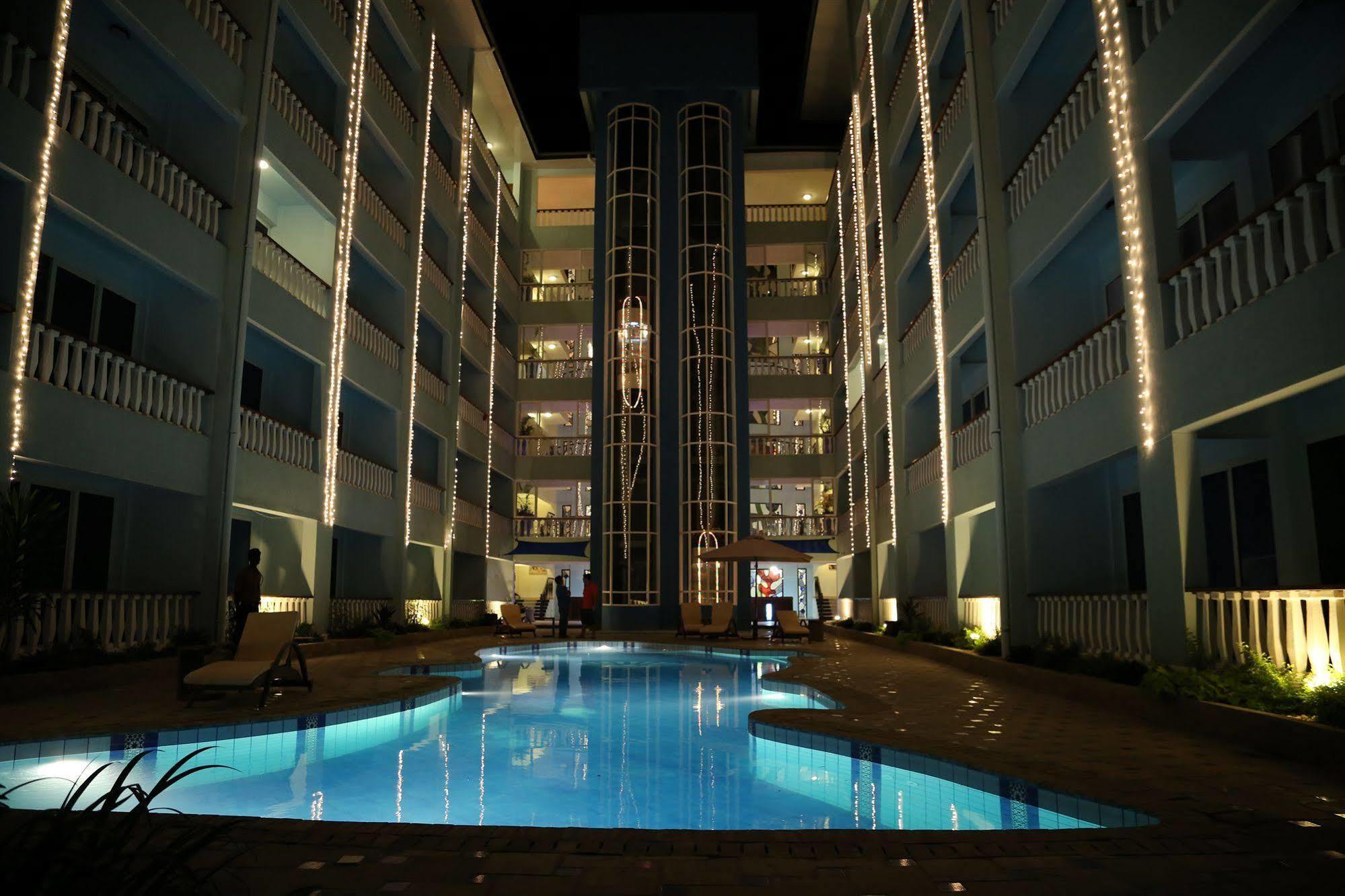 Cowrie Shell Beach Apartments Official Бамбури Екстериор снимка